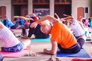 100 Hours Yoga TTC 100-hour-beginner-yoga-teacher-training-in-rishikesh-india